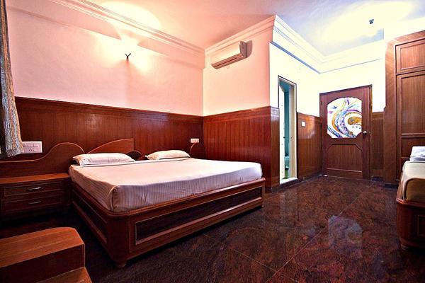 Mahendra Hotels Maisur Oda fotoğraf